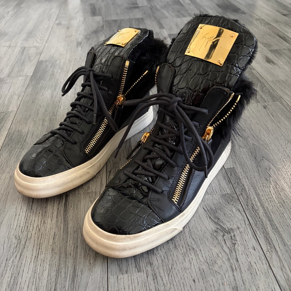 Giuseppe Zanotti Black Leather Croc Embossed and Genuine Fur Sneakers